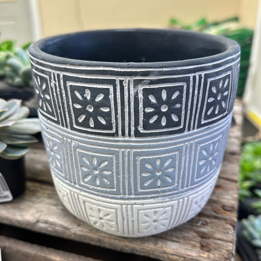 Motifs in Shades Planter