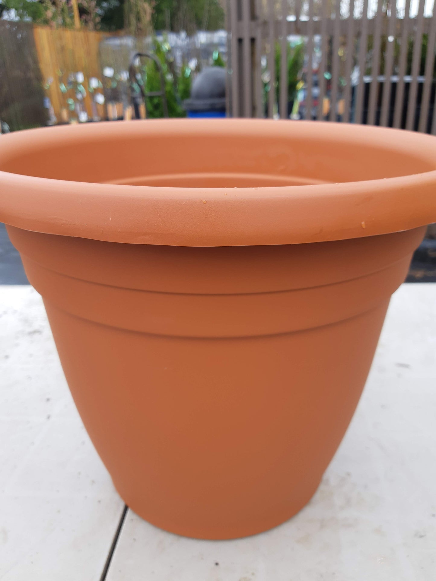 Outdoor Pots Various Sizes (Emma)