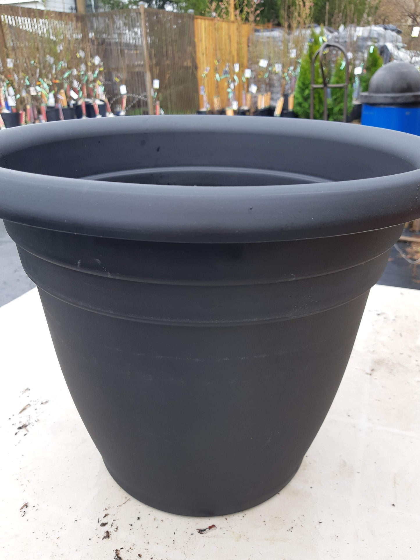 Outdoor Pots Various Sizes (Emma)