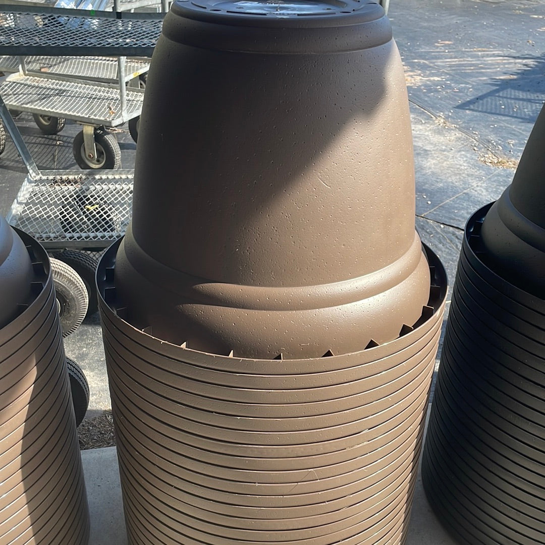 Outdoor Pots Various Sizes (Emma)