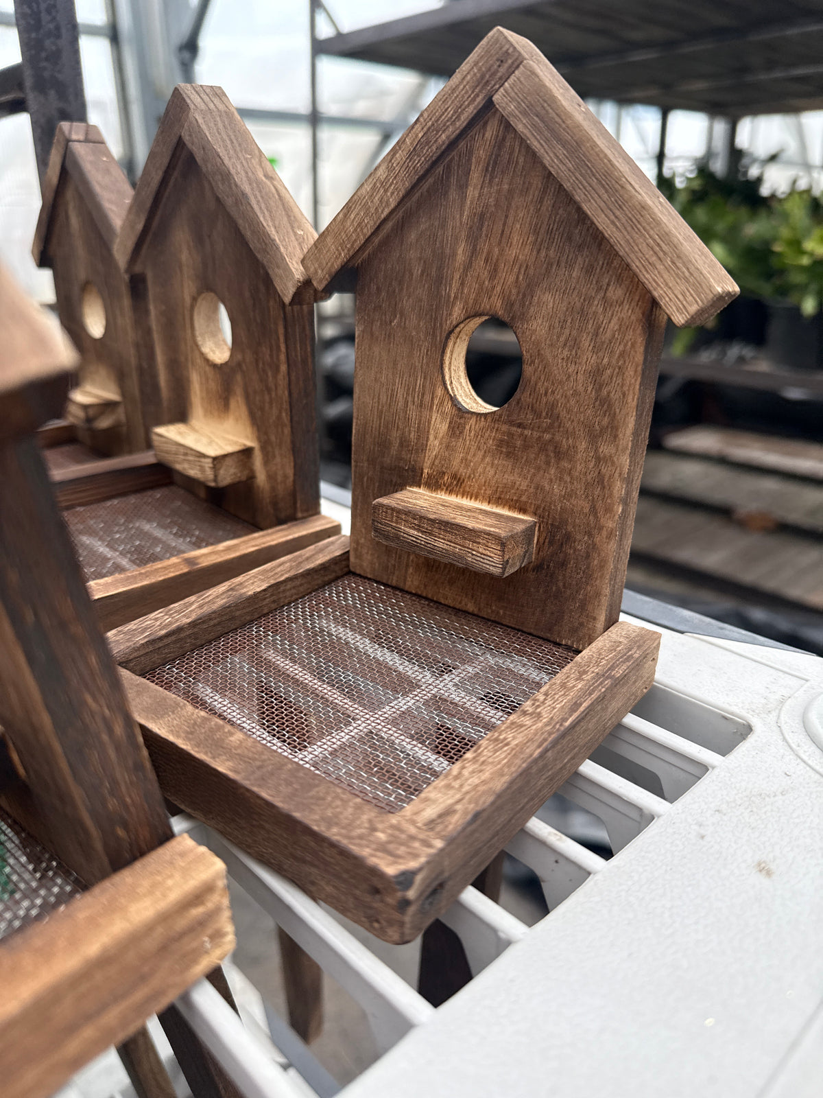 Bird Feeder (Urn Decor)