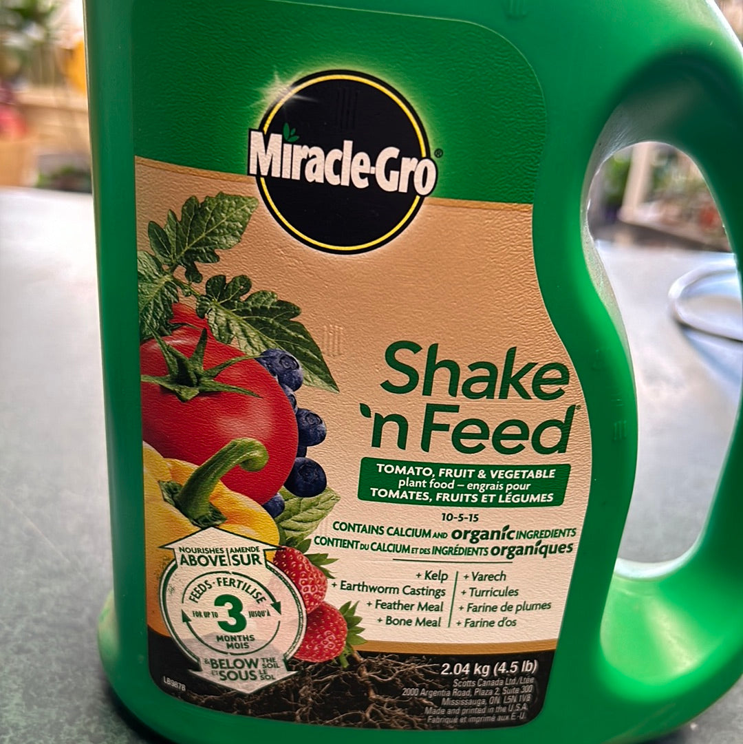 Miracle-Gro Shake 'n Feed Tomato/Fruit/Vegetable 2.04Kg