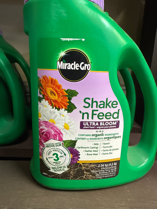 Miracle-Gro Shake 'n Feed Ultra Bloom