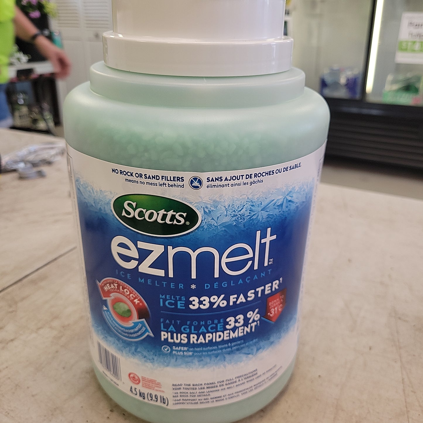 Scotts Ezmelt ice melter