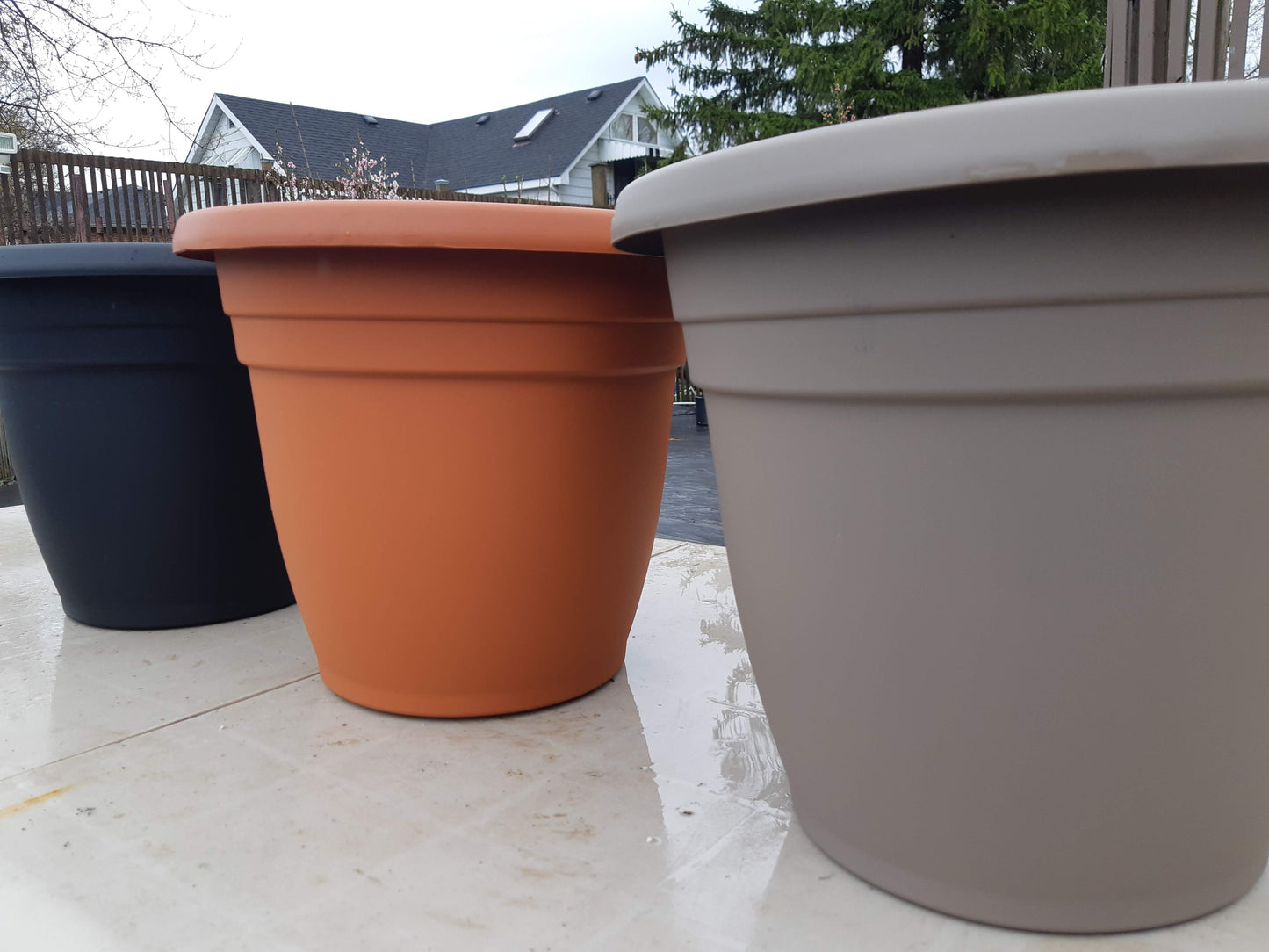 Outdoor Pots Various Sizes (Emma)