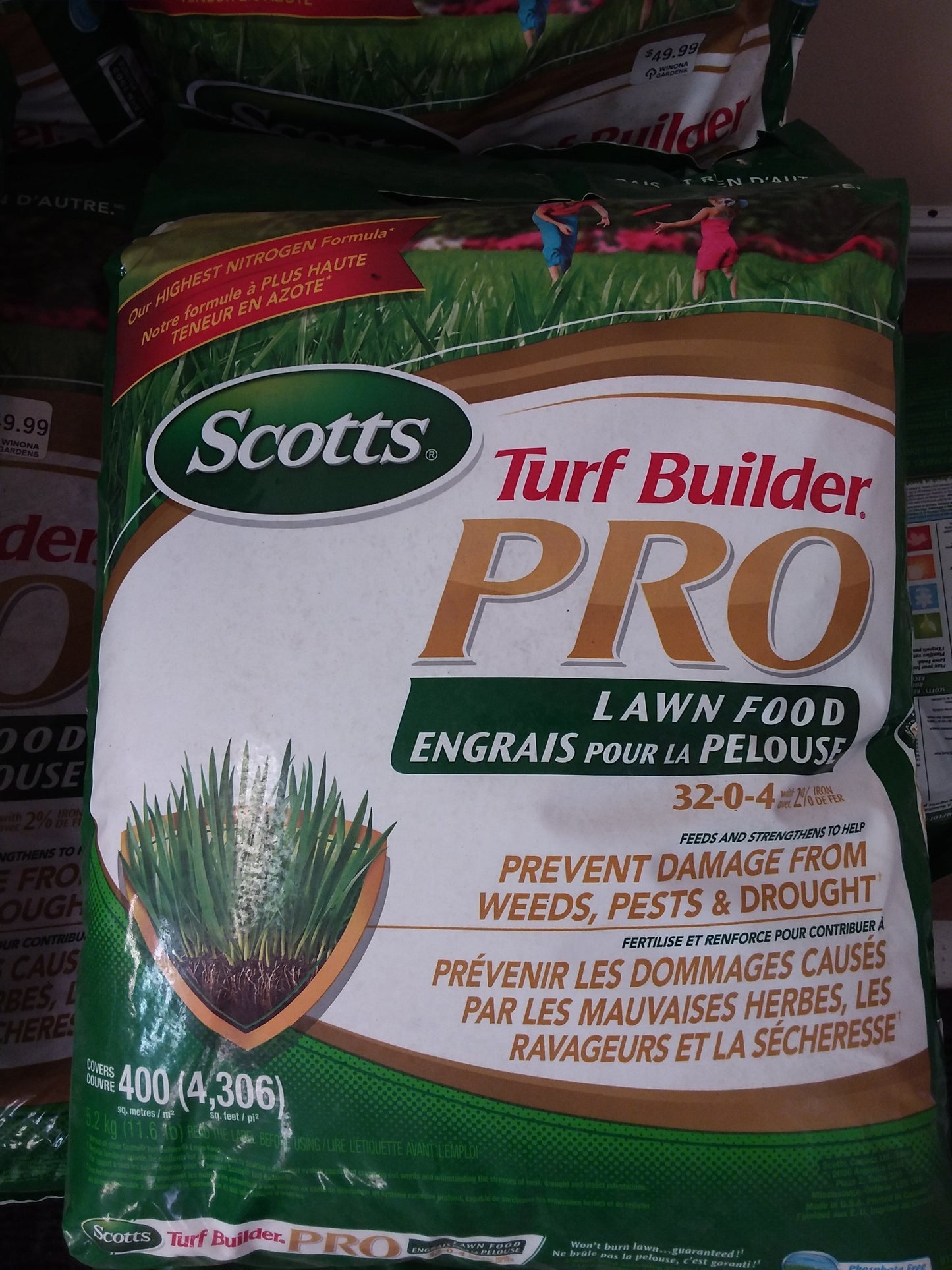 Turf Builder PRO Lawn Food