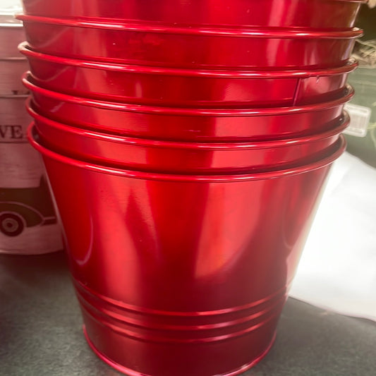 Red Ribbed Metal Pot 6" Size